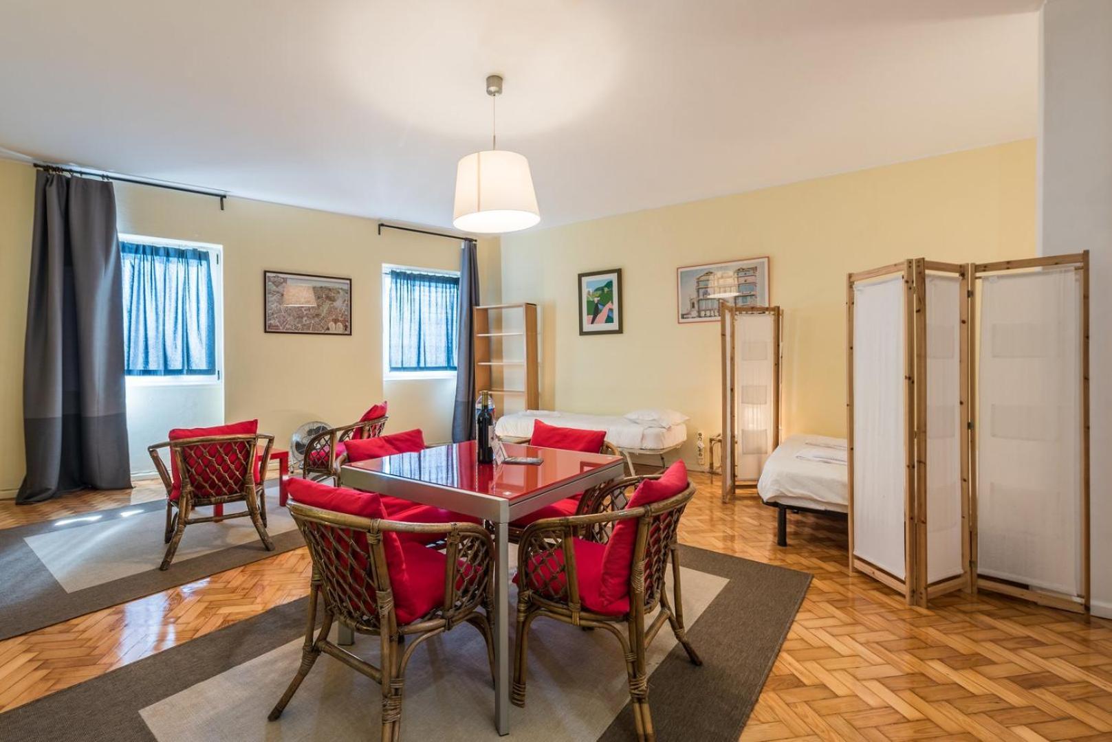 Guestready - Minimalistic Studio Downtown Порту Экстерьер фото