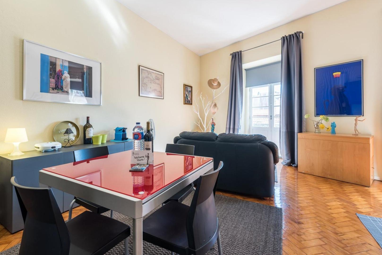 Guestready - Minimalistic Studio Downtown Порту Экстерьер фото