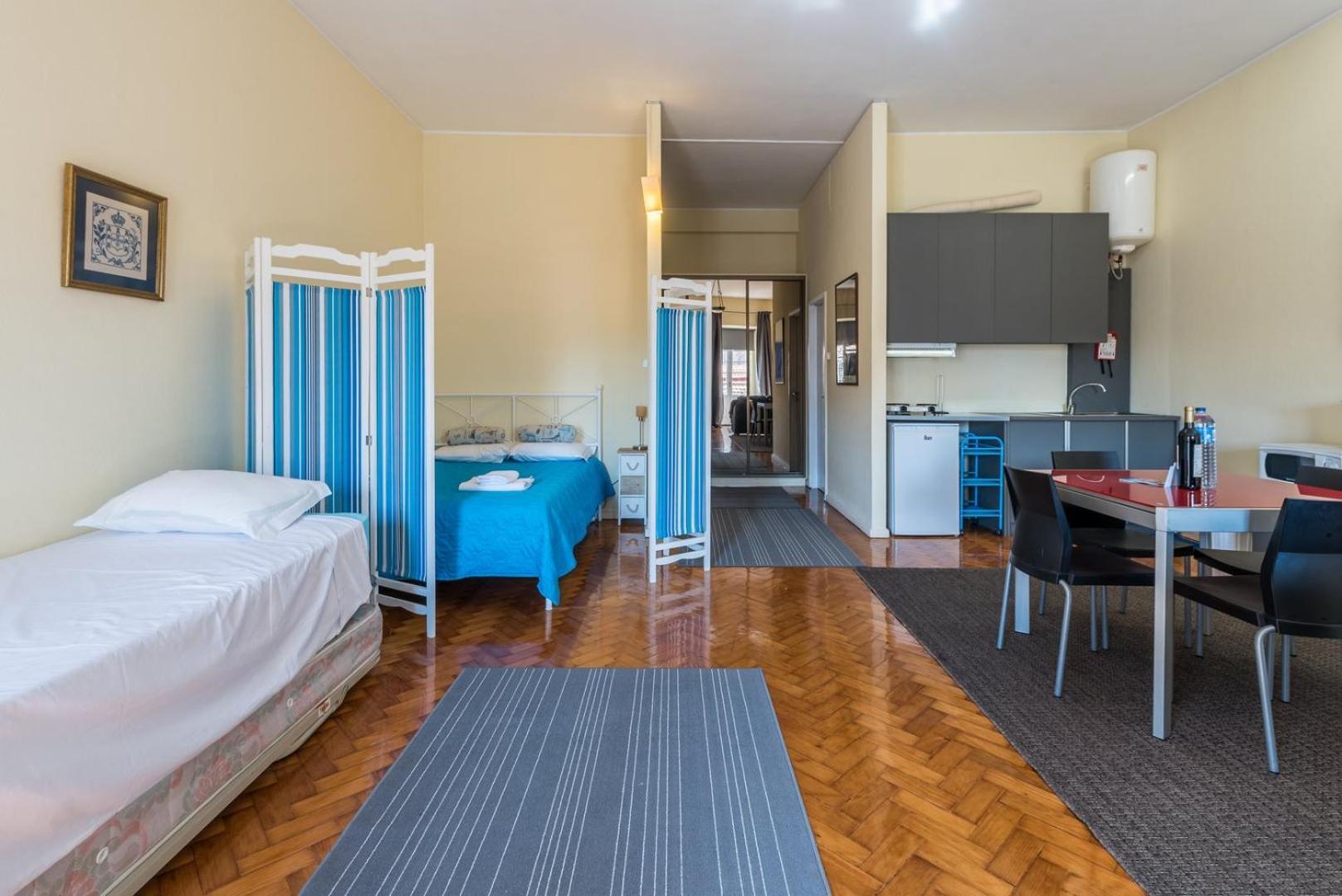 Guestready - Minimalistic Studio Downtown Порту Экстерьер фото