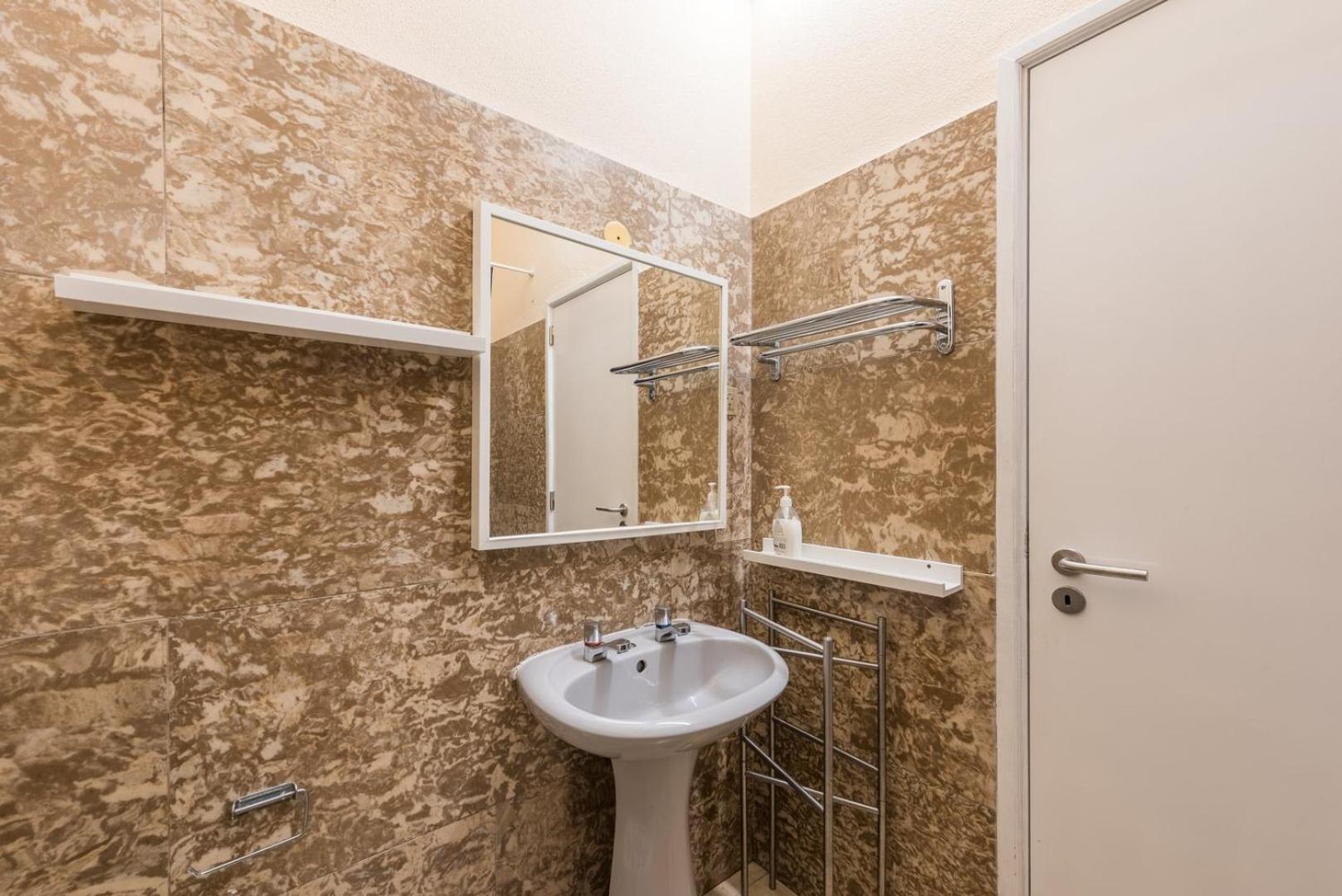 Guestready - Minimalistic Studio Downtown Порту Экстерьер фото